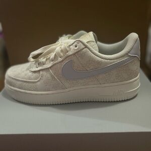 Nike Women's AF1 '07 SE Jacquard in Multi-Color and Sail